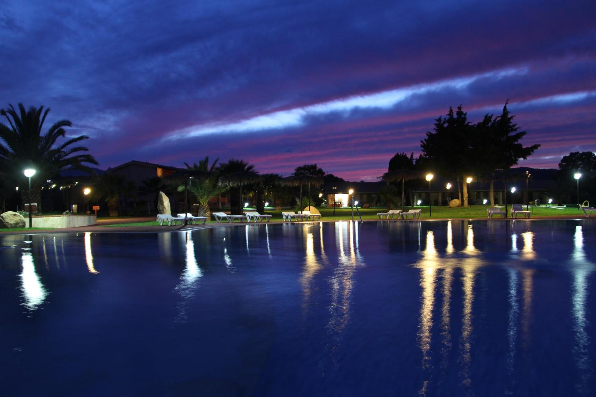 Rey Beach Club มอนเตไน ภายนอก รูปภาพ