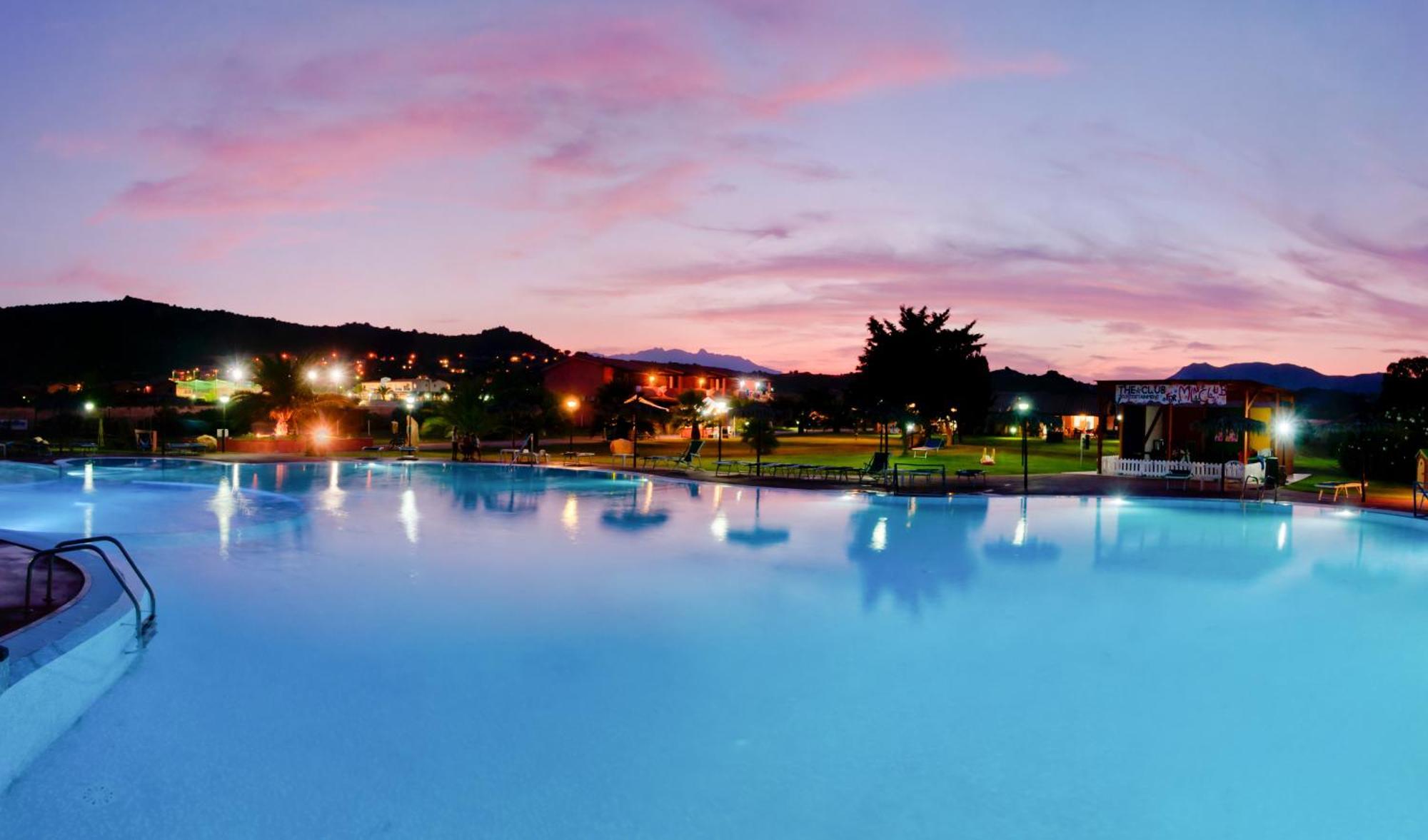 Rey Beach Club มอนเตไน ภายนอก รูปภาพ